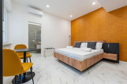 Atmosphera Rooms — 4-Star Luxury Hotel in Naples, Italy