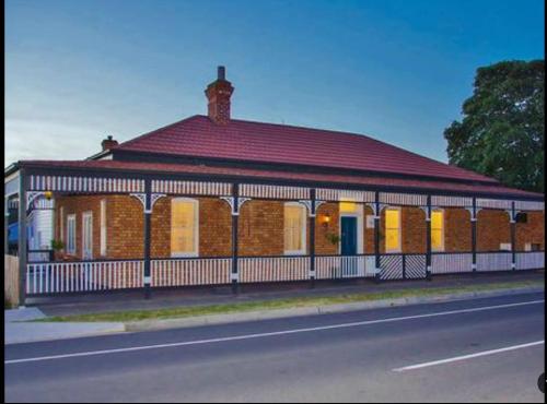 Blackwood House — 5-Star Luxury Hotel in Healesville, Australia