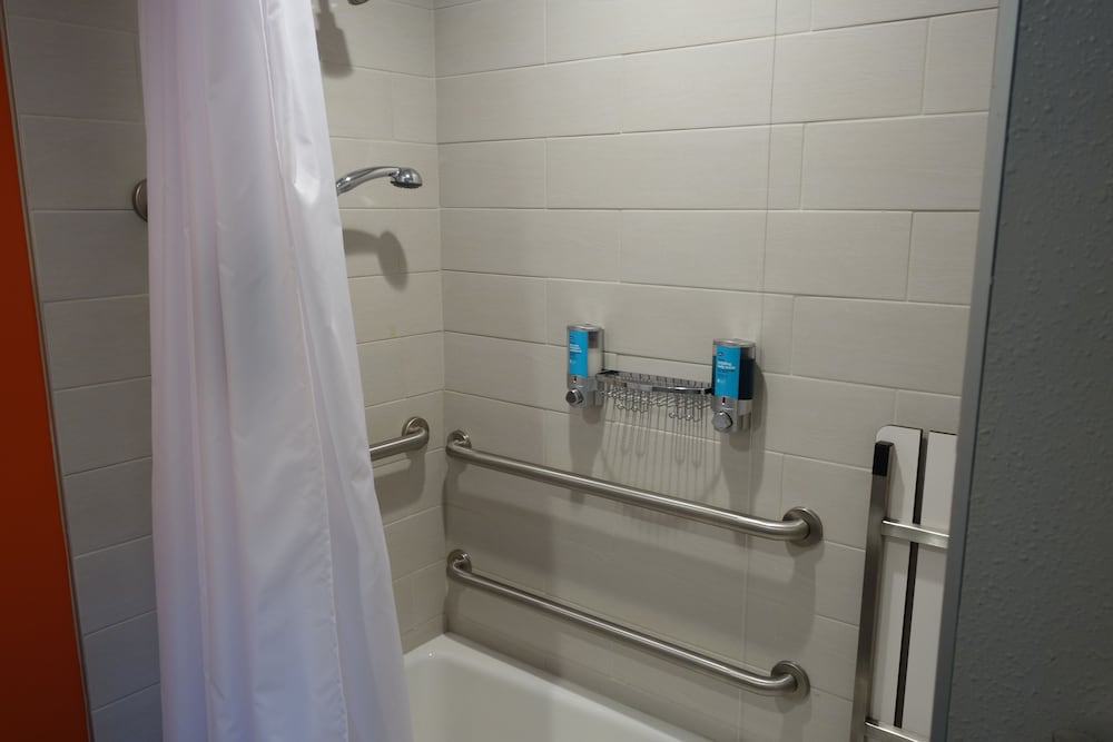 Aloft Raleigh Durham Airport Brier Creek - photo 32