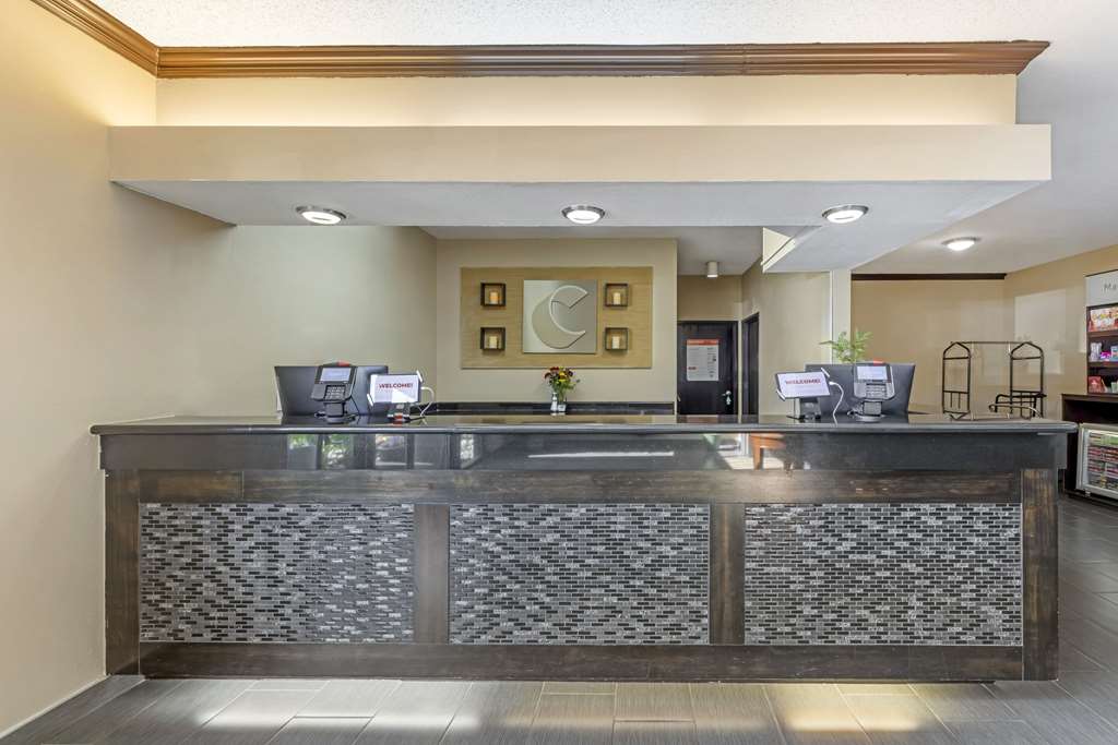 Comfort Suites Near Vancouver Mall - photo 5