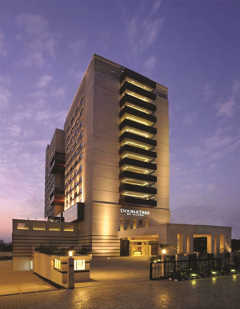 DoubleTree by Hilton Hotel Gurgaon New Delhi NCR - carbon neutral hotel in Gurgaon