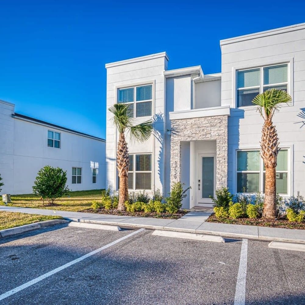 Spacious New Modern Retreat - photo 40