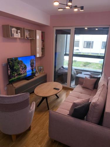 PINK Modern Apartment — 4-Star Luxury Hotel in Skopje, Republic of Macedonia