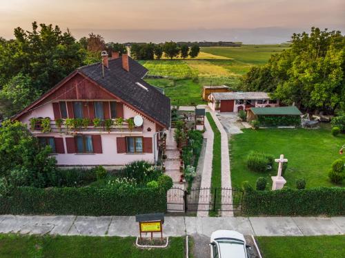 Gemenc Vendeghaz pet-friendly hotel Hercegszanto