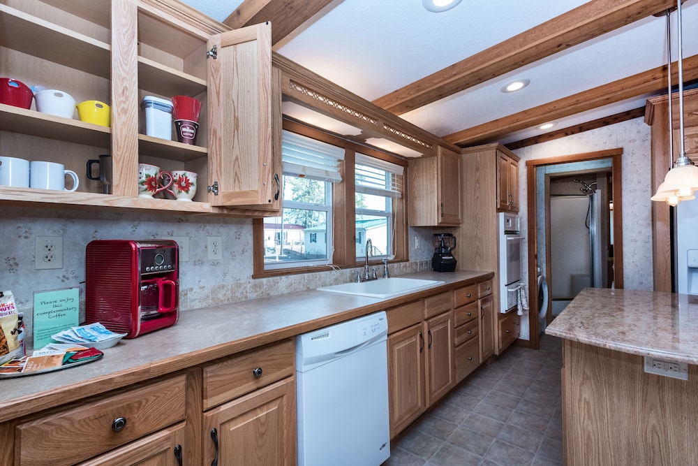 Swan Lake Resort Rentals - photo 69