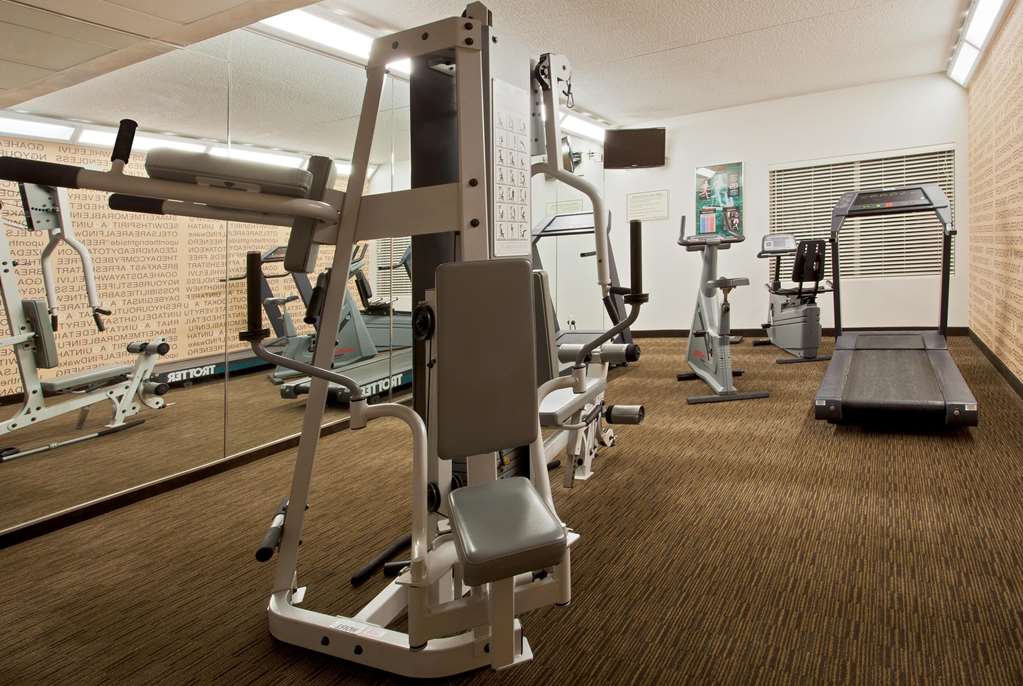 La Quinta Inn & Suites by Wyndham USF - photo 13