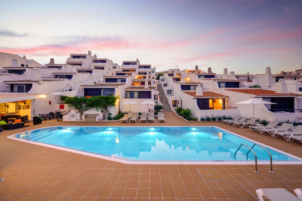 3HB Golden Beach in Albufeira, Portugal