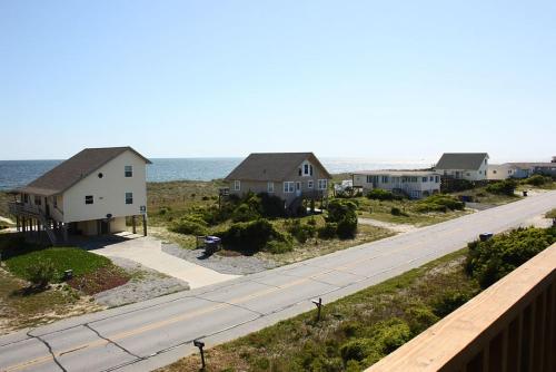 Nexta C by Oak Island Accommodations - photo 5