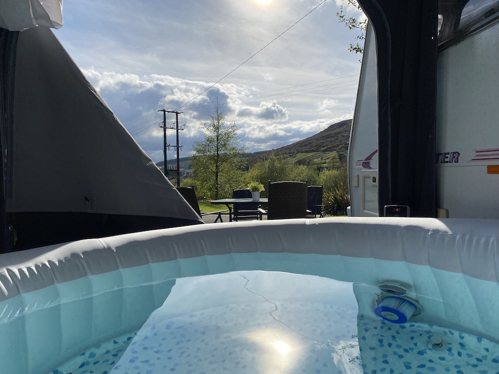 Rostrevorvalley Caravan Experience Private Hottub — Newry