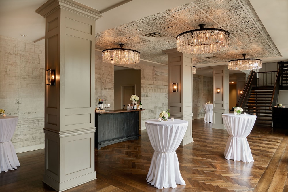 The Foundry Hotel Asheville Curio Collection by Hilton - photo 42