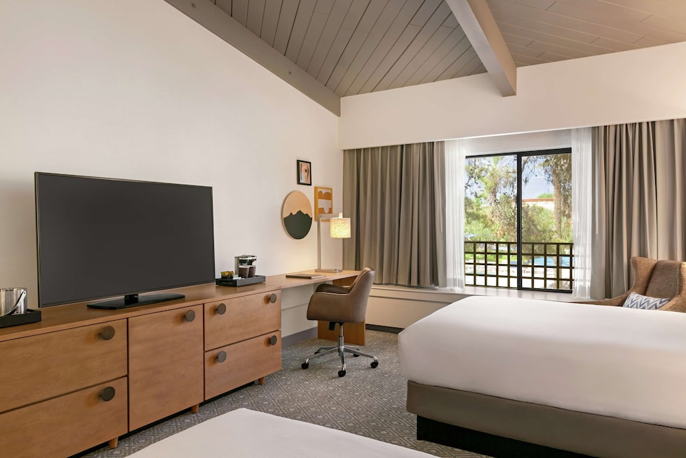 Hilton Scottsdale Resort & Villas - photo 10
