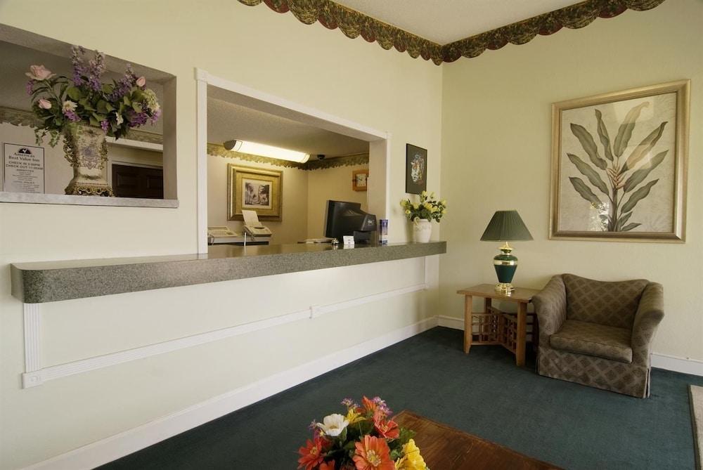 712 Inn - photo 12
