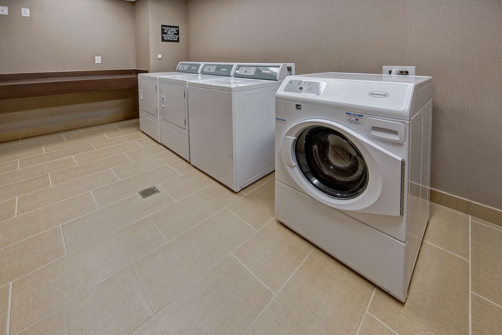 Hampton Inn & Suites Nashville Hendersonville - photo 2