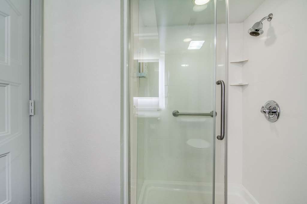 Clarion Pointe Wake Forest Raleigh North - photo 17