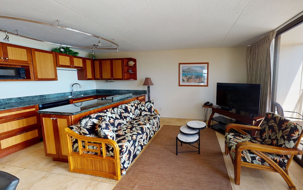 Waikiki Banyan Condo Located One Block From Waikiki Beach by Koko Resort Vacation Rentals - photo 135