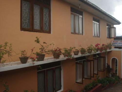 Mountview Holiday Inn in Haputale, Sri Lanka