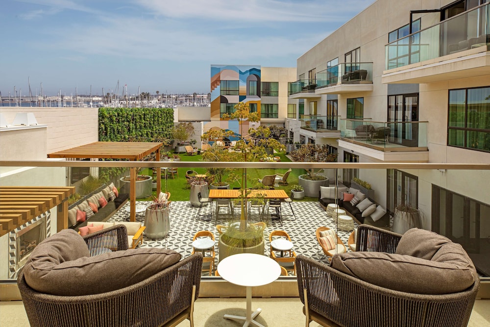 The Monsaraz San Diego Tapestry Collection by Hilton - photo 17