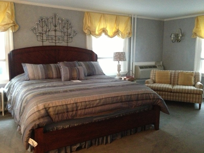 Roger Sherman Inn - photo 24