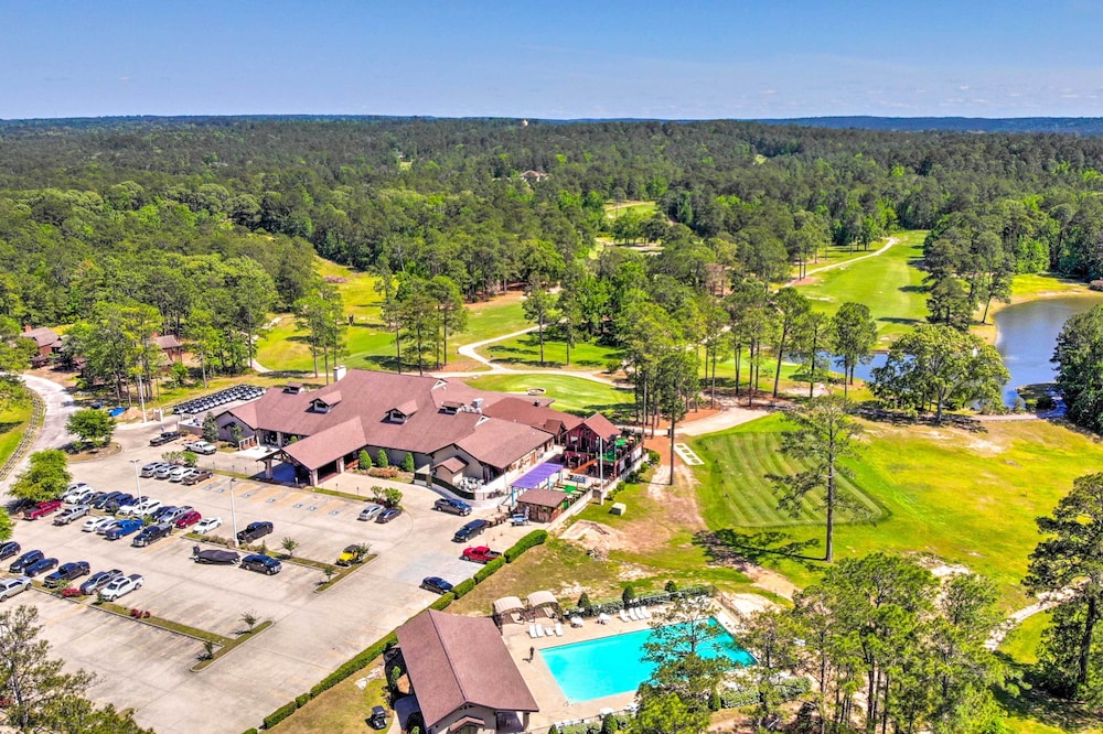 Brookeland Resort Cabin with Golf and Lake Access - photo 31