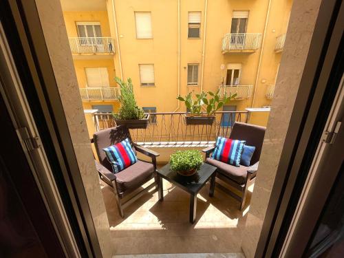 Golden House Trilocale nel Cuore di Agrigento — 4-Star Luxury Hotel in Agrigento, Italy