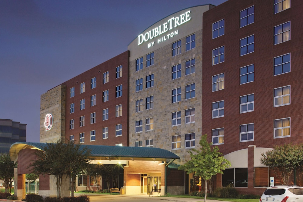 DoubleTree by Hilton Dallas Farmers Branch — hotel in Farmers Branch