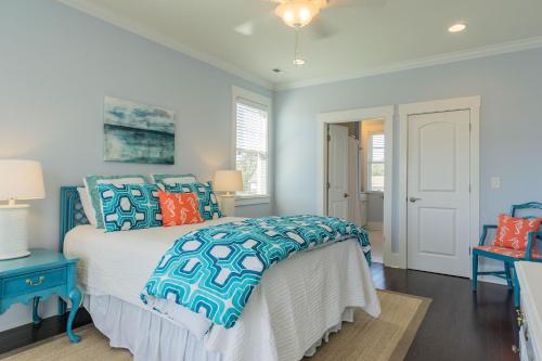 Kiki Hut by Oak Island Accommodations - photo 18