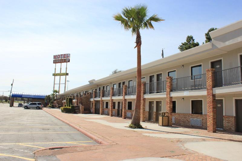 Studio 6 Houston TX East - photo 2