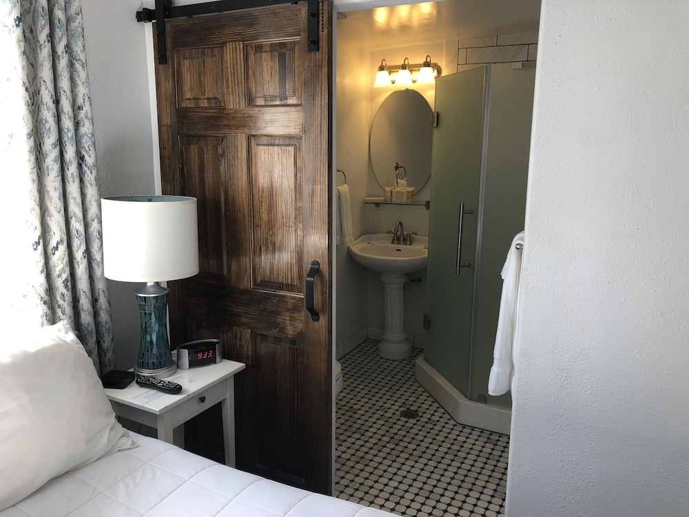 Seacrest Inn - photo 124