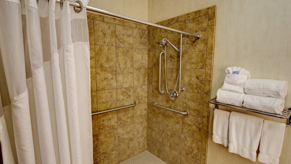 Holiday Inn Express & Suites Sioux Center by IHG - photo 6