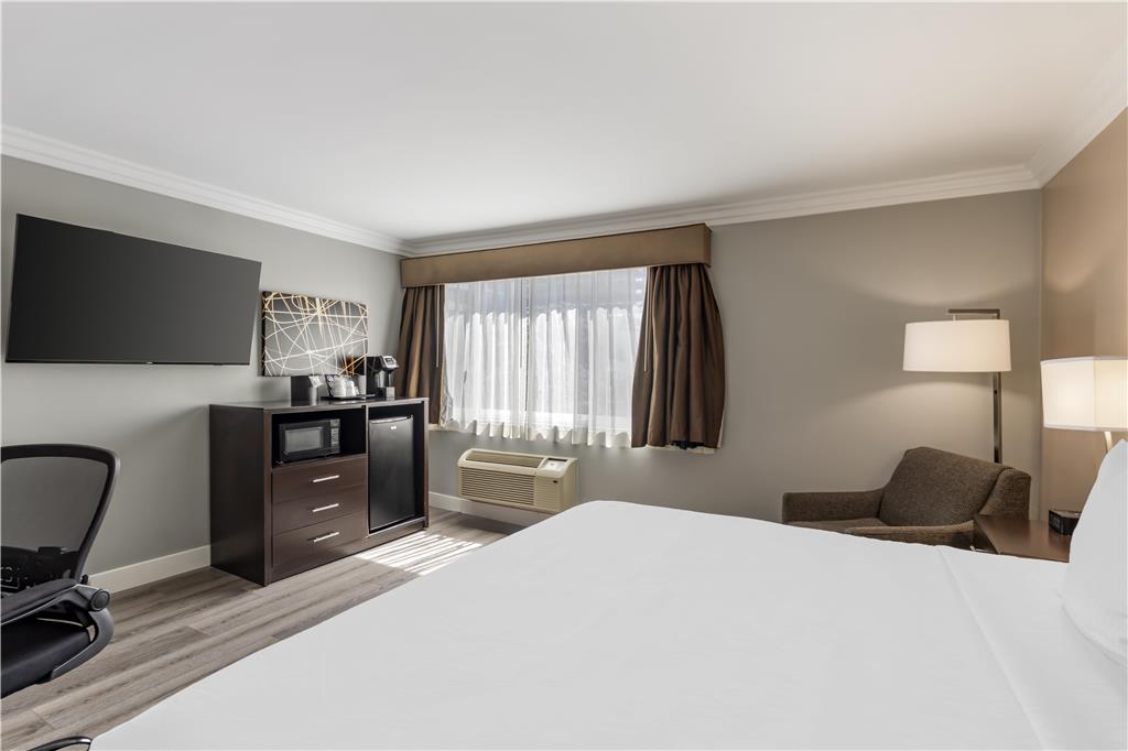 Best Western Plus LA Mid Town Hotel - photo 22