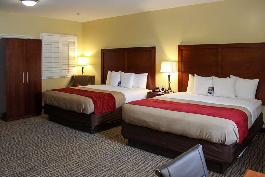 Comfort Inn Pomona near Fairplex - photo 37
