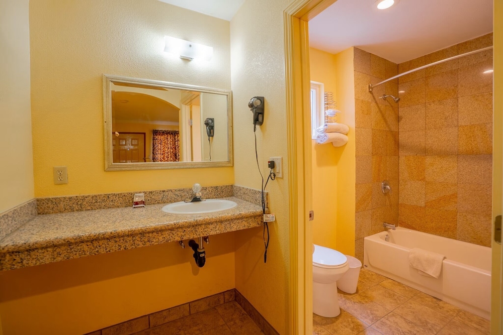 Sunstar Inn Los Banos near I 5 - photo 18