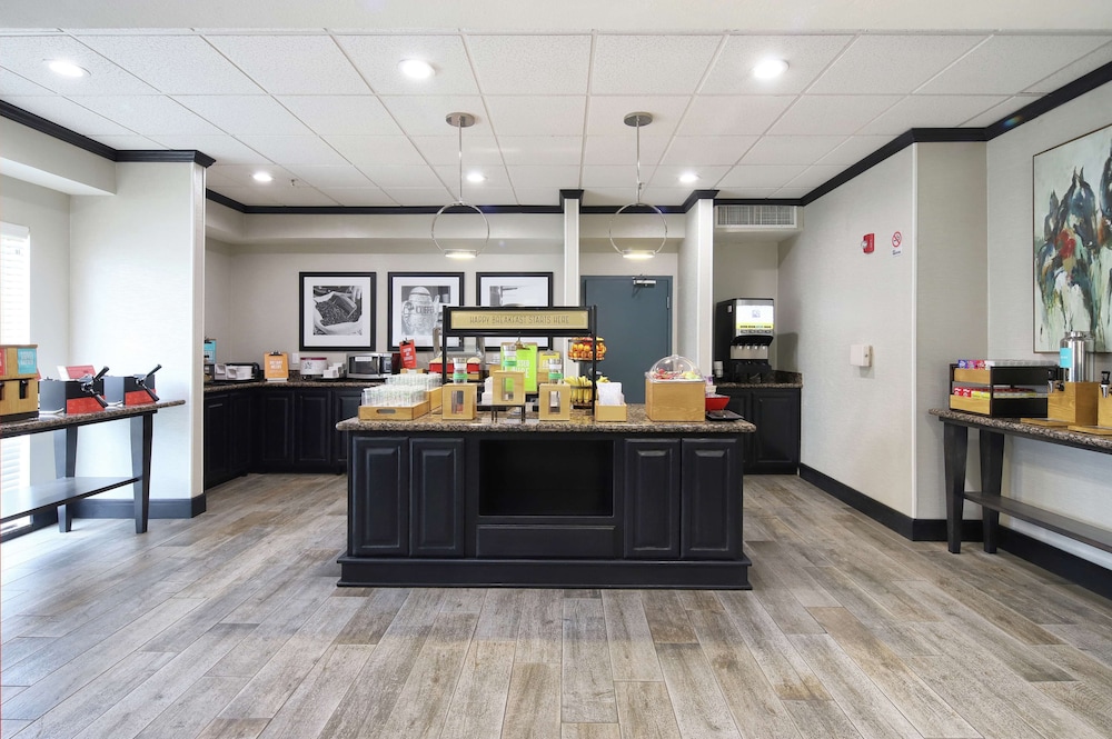 Hampton Inn Sierra Vista - photo 34