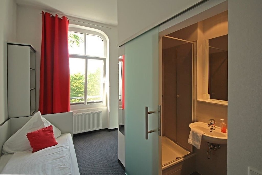 Hotel zwischen den Seen — Waren — photo 4