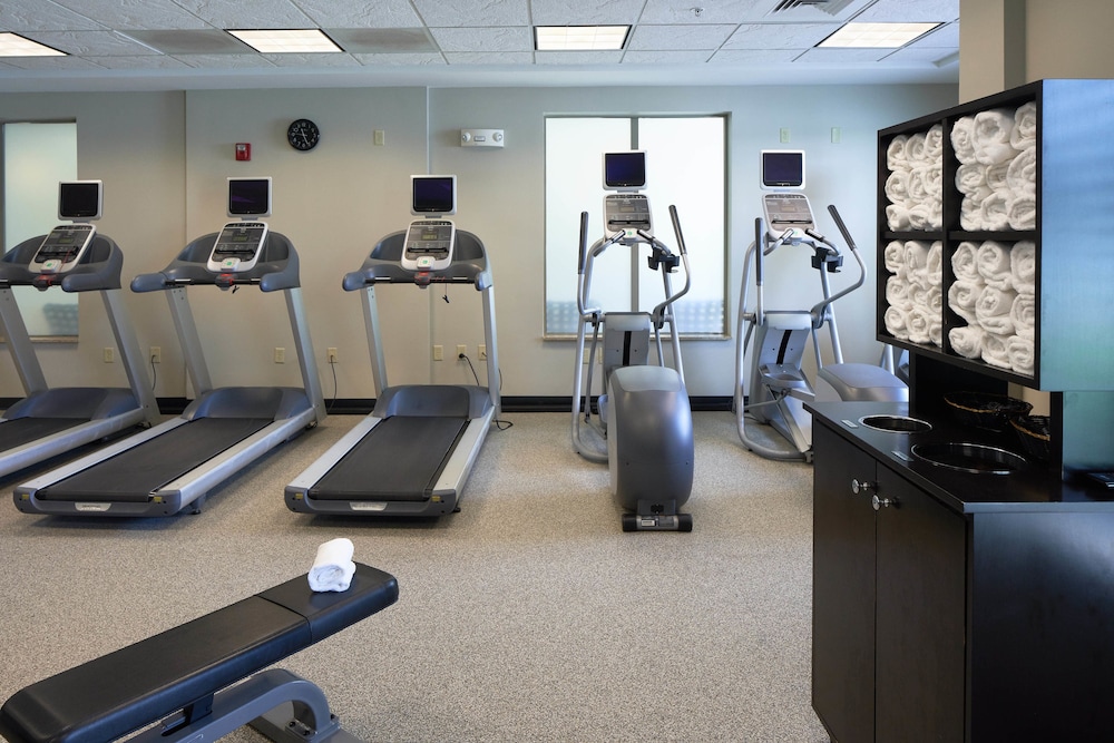 Hilton Garden Inn Evansville - photo 42