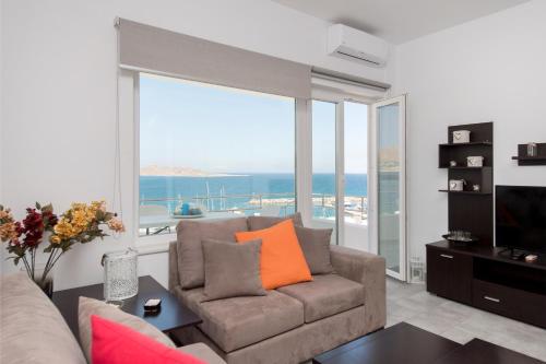 Ormos Naoussa's suite — 4-Star Luxury Hotel in Naousa, Greece