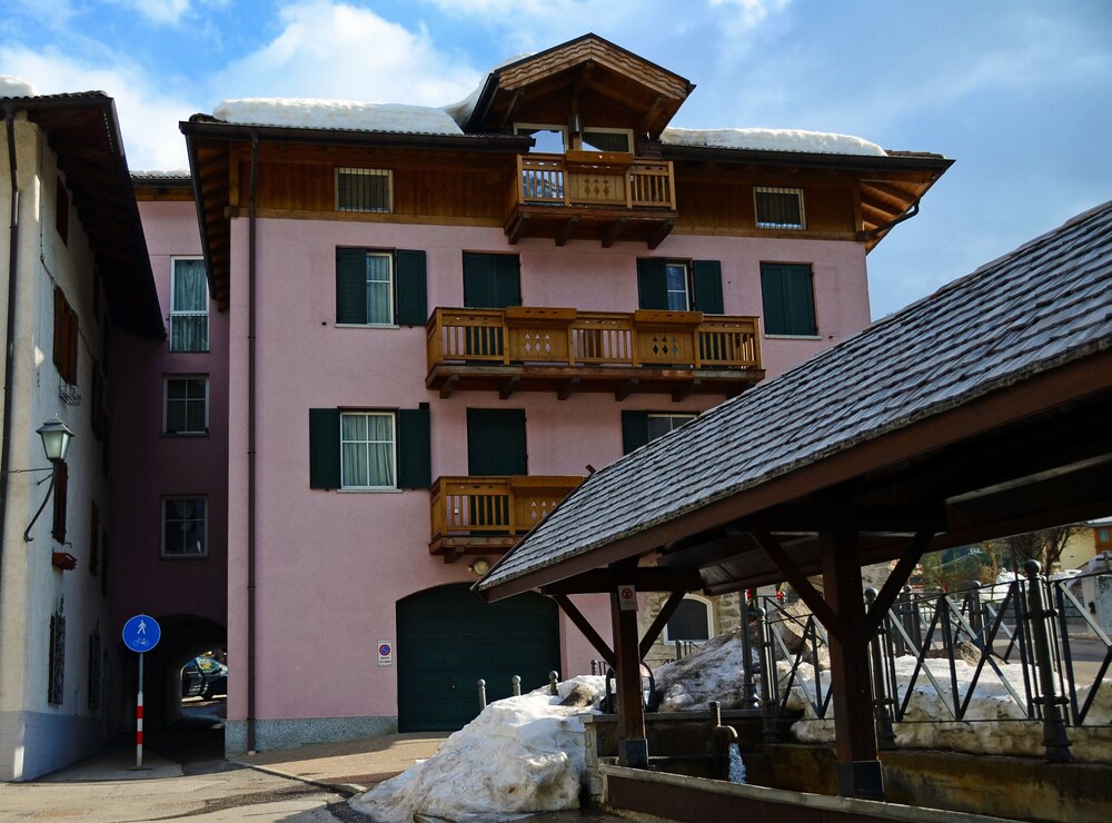 Alp Hotel Dolomiti - carbon neutral hotel in Dimaro