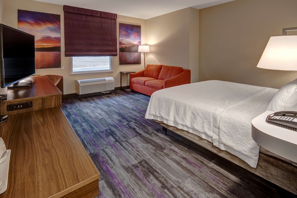 Hampton Inn Arkadelphia - photo 11
