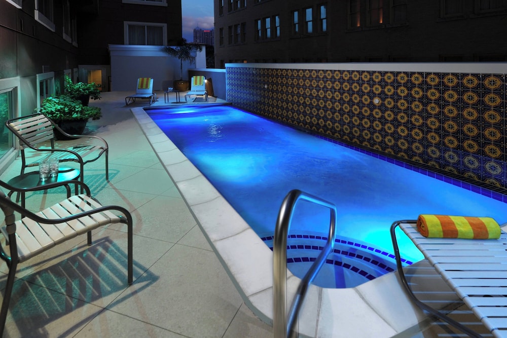 Courtyard Marriott Riverwalk - photo 17