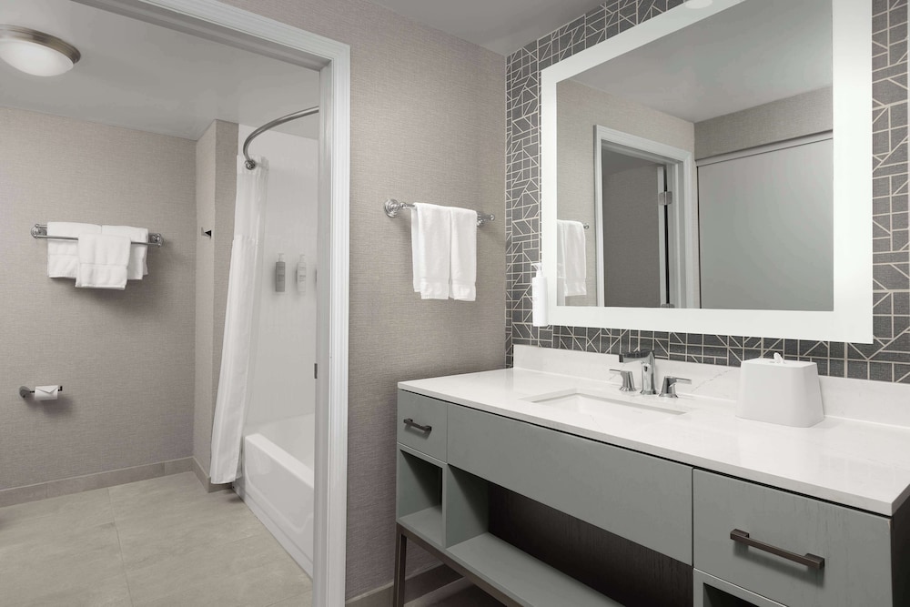 Homewood Suites by Hilton Reading - photo 26