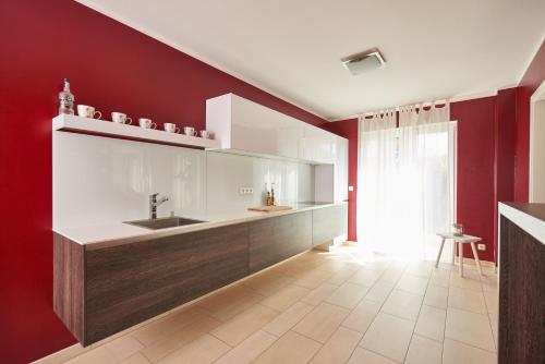 Bei Meyers im Leipziger Neuseenland — 4-Star Luxury Hotel in Boehlen, Germany