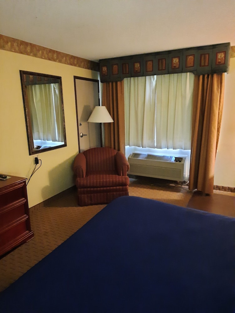 Horse Creek Inn - photo 10