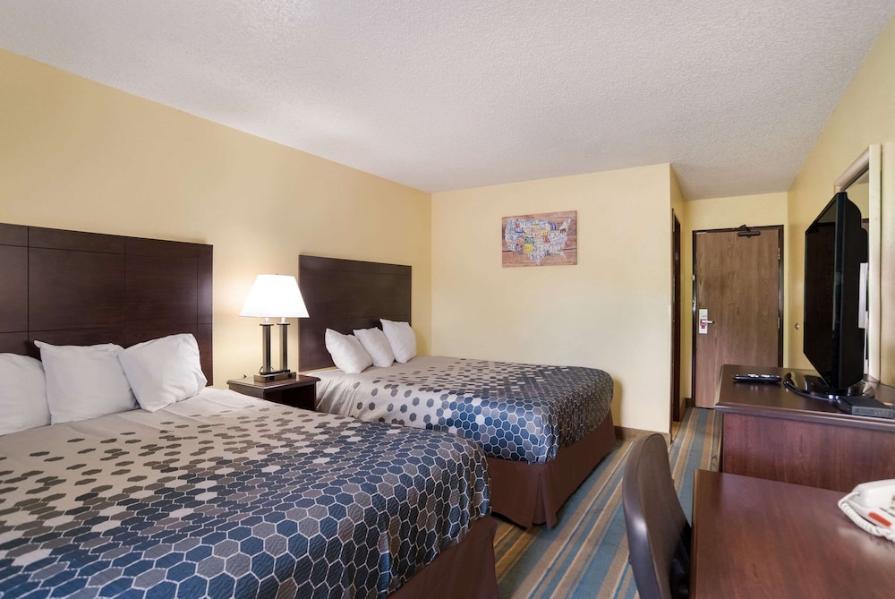 Econo Lodge Spotsylvania Town Center - photo 15