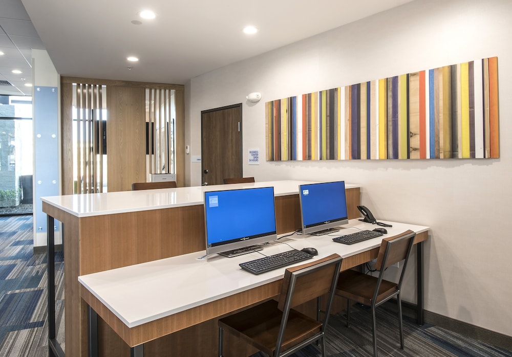 Holiday Inn Express & Suites Phoenix North Happy Valley by IHG - photo 41