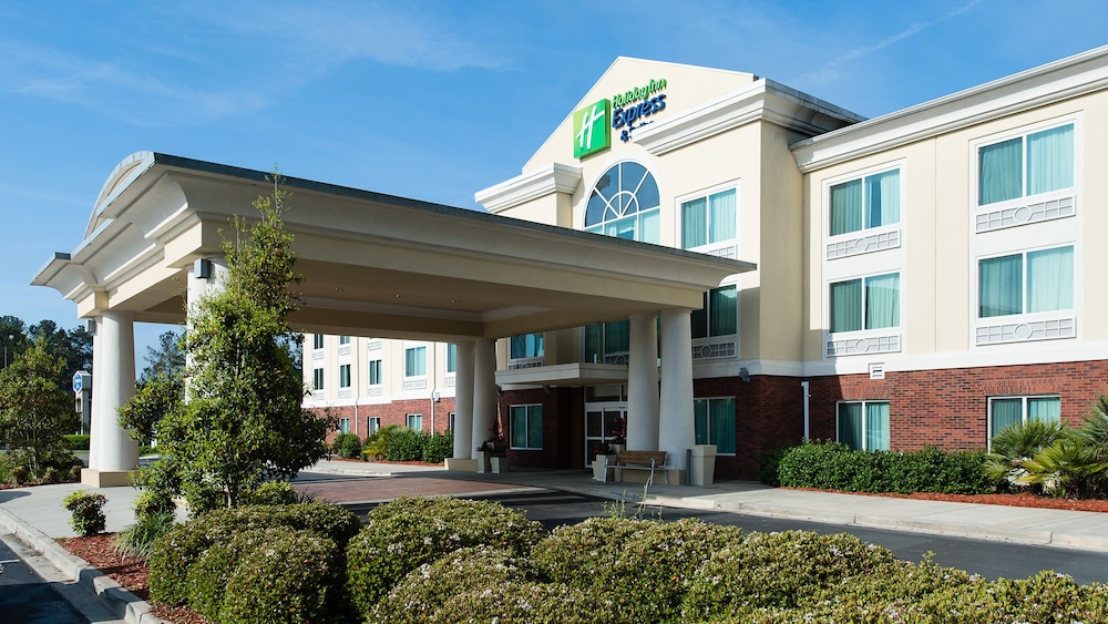 Holiday Inn Express and Suites Walterboro I 95 - photo 35