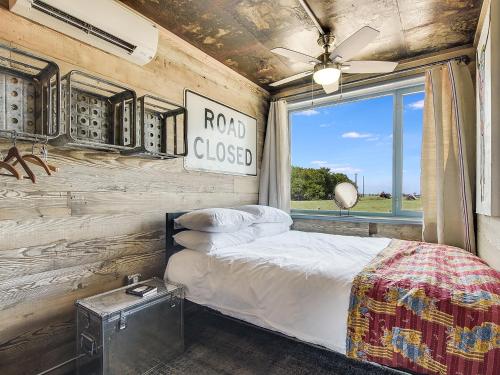 Flophouze Shipping Container Hotel - photo 16