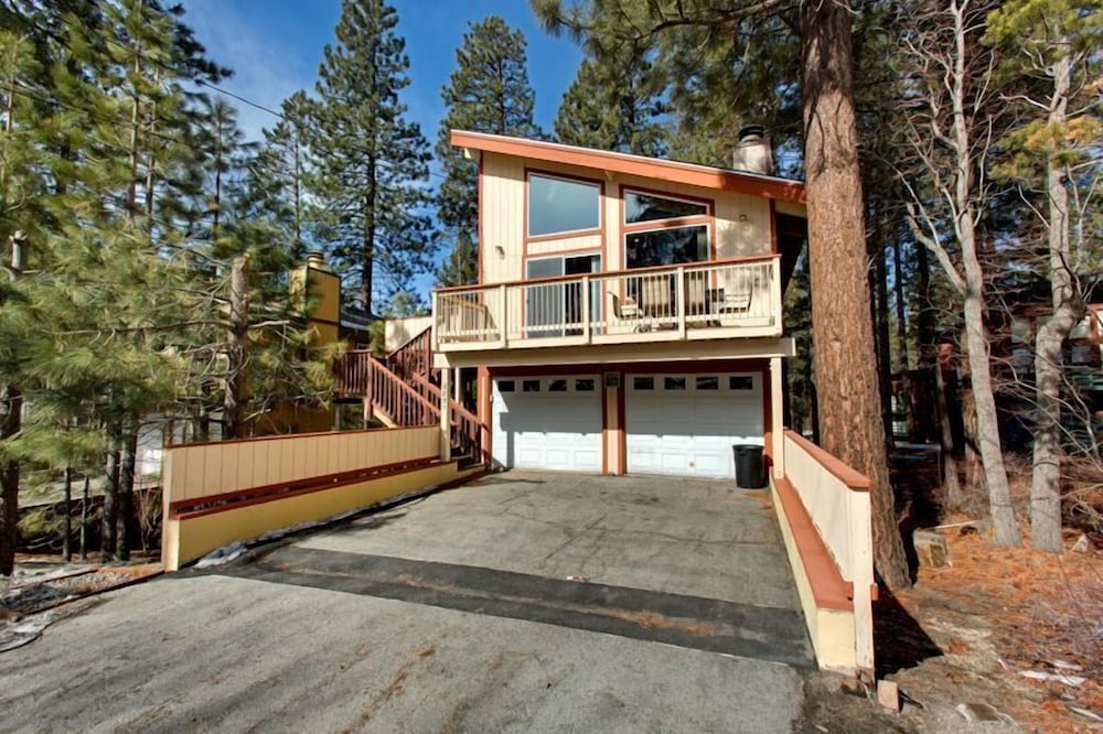 3851 Saddle Road - featured photo