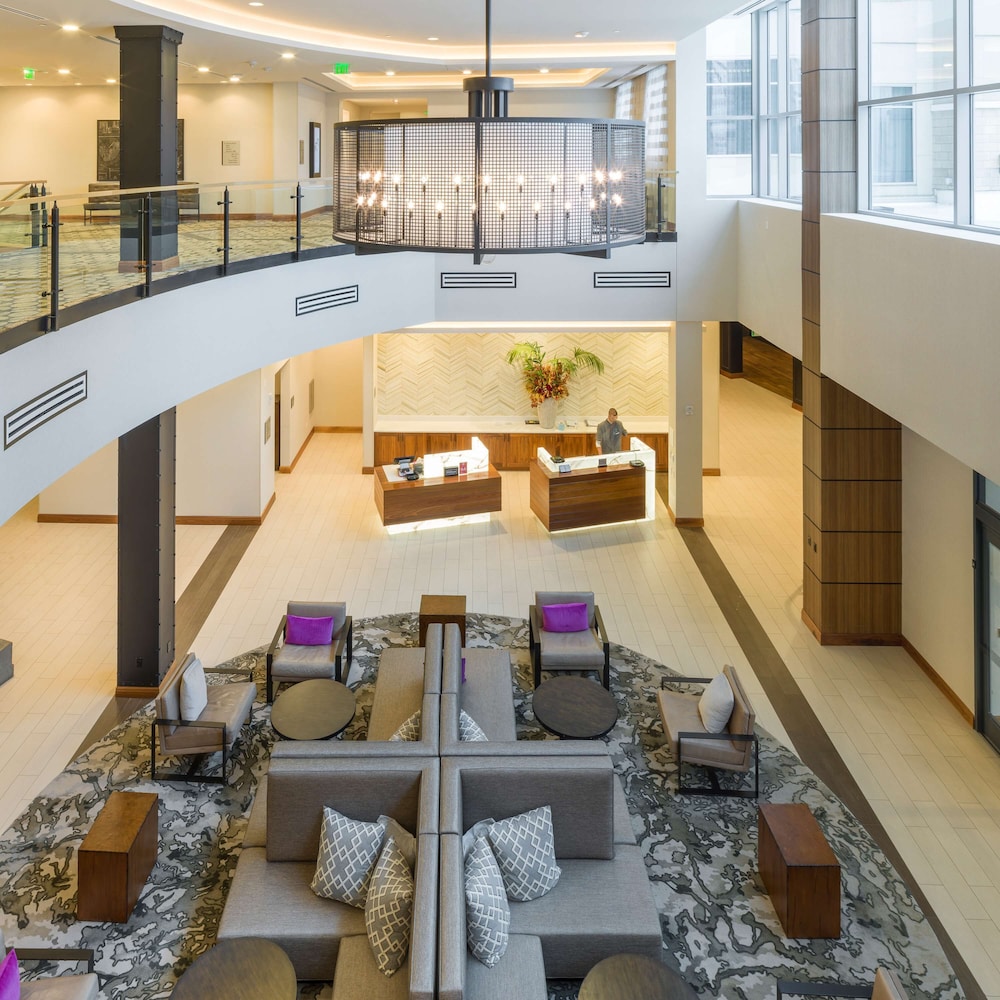 Embassy Suites by Hilton Berkeley Heights - photo 2