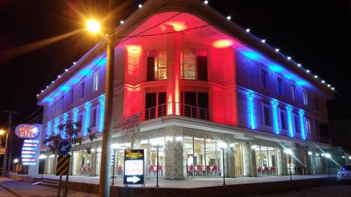 Grand Beyaz Saray Otel — Duezce