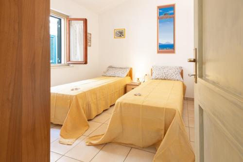 Appartamenti Le Querce App. Mirto — 4-Star Luxury Hotel in Capoliveri, Italy